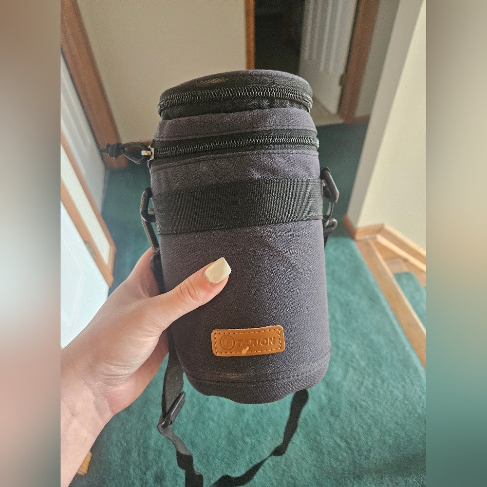 Tarion lens shoulder bag